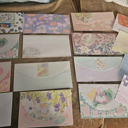 Vintage scented letters collection in folder like new, 30 letters, 20 envelopes