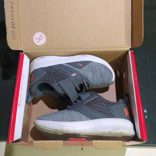 Puma gray size 21 like new, in box