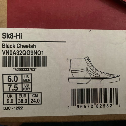 Vans women's boots new, size 38, athletic style