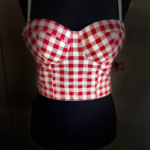Corset new fitted, unworn, with chest support, size M, red