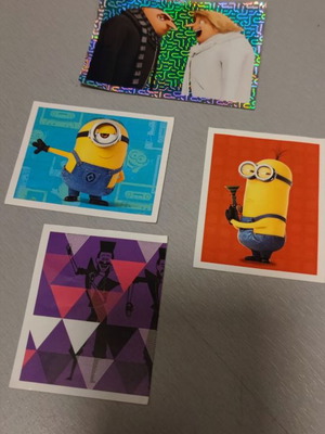 Minions 2 χ συλλογές σε πολύ καλή κατάσταση