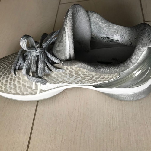 Nike Zoom Kobe 6 gray athletic shoes size 42 like new