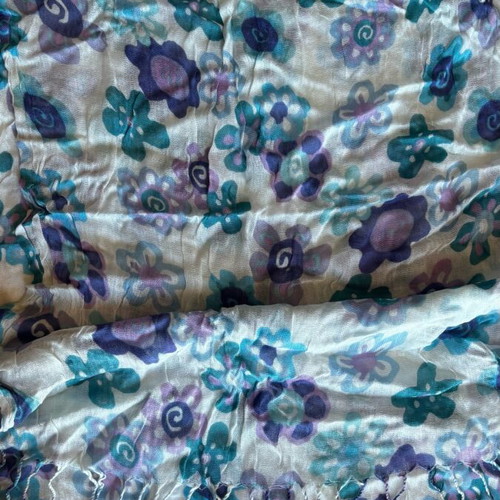 Basmína scarf like new, blue floral viscose and cotton