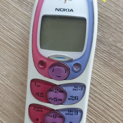 Nokia 2300 like new with charger