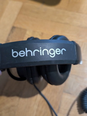 Ακουστικά Behringer HC 200 μεταχειρισμένα με 3.5mm και 6.3mm αντάπτορα ενσύρματα