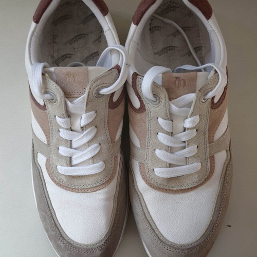 Medicus leather sneakers, size 40, 26cm insole, white with beige and pink suede accents