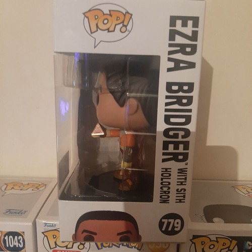 Funko Pop Ezra Bridger with Sith Holocron Special Edition vinyl figure new