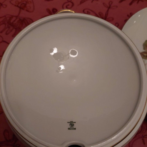 Hutschenreuther Germany 71pc Fine Porcelain Set like new