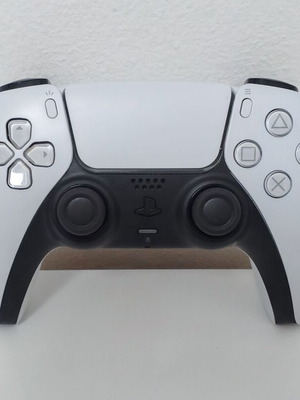DualSense PS5 controller BDM-020, like new
