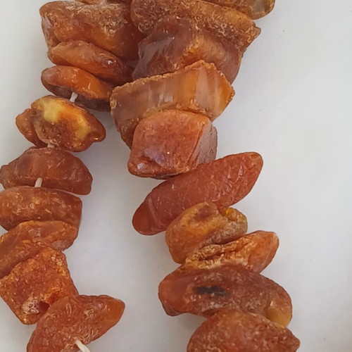 Necklace of natural amber, 70 cm length, 45 grams