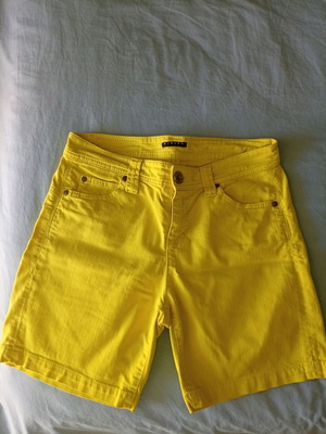 Sisley jean shorts size 36 like new, bright yellow
