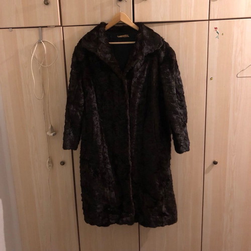 Coat of natural astrakhan fur like new, brand ΧΑΡΗΣ Furs
