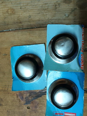 Set of 3 pot lid handles new, diameter 5cm