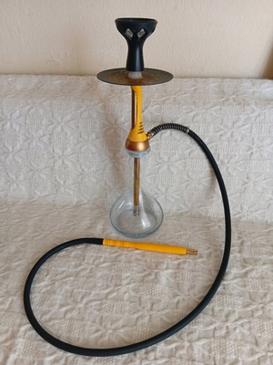 Ναργιλές μεταχειρισμένος 55 cm με γυάλινη βάση και σιλικονούχο σωλήνα