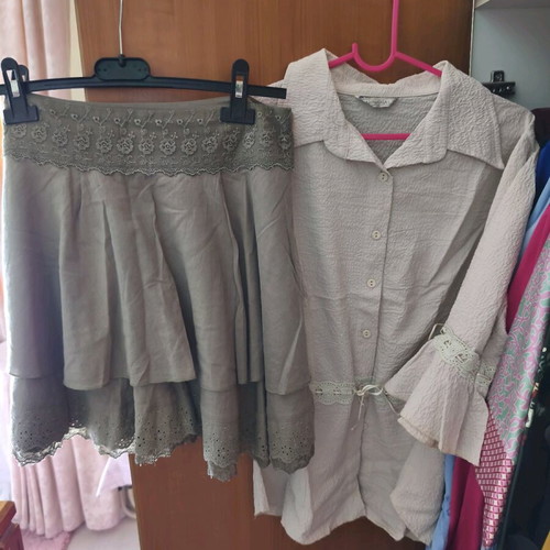Skirt and shirt set like new, beige and olive, size medium/3