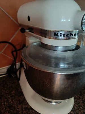 Kitchenaid Artisan kitchen machine mixer, white