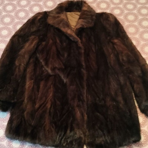 Mink fur coat size M like new brown