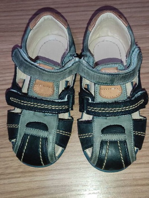 Children's sandals used, size 24, summer shoes