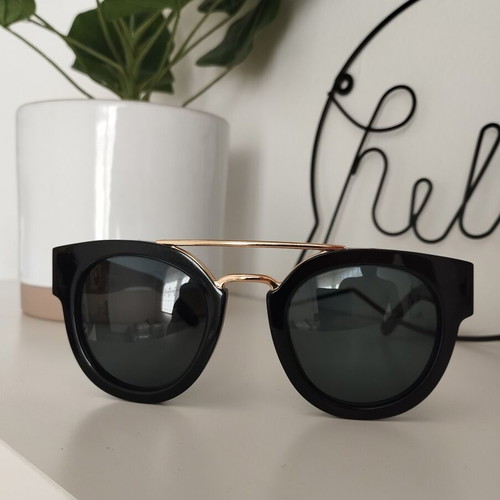 Kaleos Haynes women's sunglasses like new, black