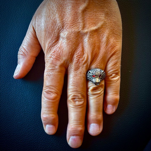 Red-Eyed Leopard Stainless Steel Ring US 9, M FORGE