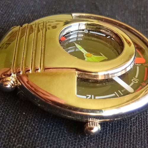 Quartz watch from the Space Ege era like new, silver