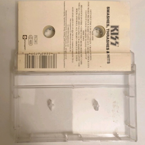 Kiss Smashes, Thrashes & Hits 1988 cassette like new, rock