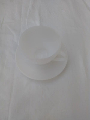 White coffee or tea set like new, 1 piece