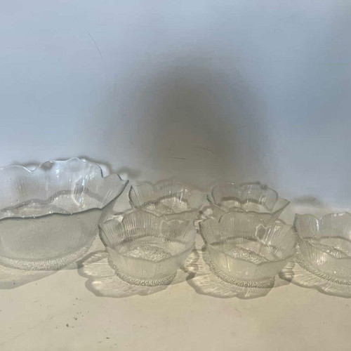 Arcoroc France Lotus vintage set of 6 glass bowls used
