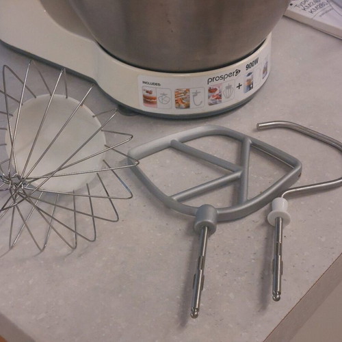 Kenwood Kitchen Machine like new with all accessories