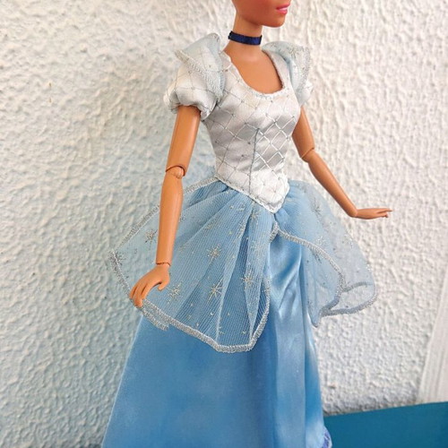 Princess Cinderella doll Disney Mattel like new