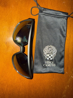 Vince Camuto sunglasses new, matte gray frame