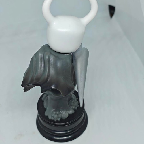 Hollow Knight Collectible Figure The Knight 12cm like new
