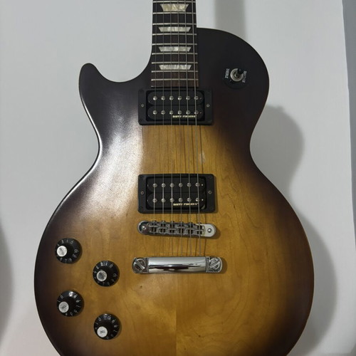 Gibson Les Paul 70s Tribute tobacco burst guitar