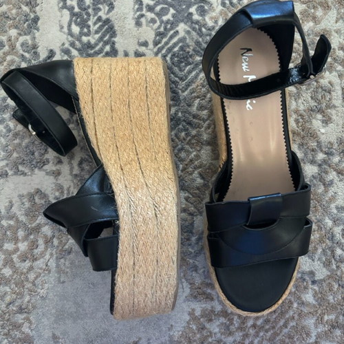 New Matic platform sandals new, size 40, black
