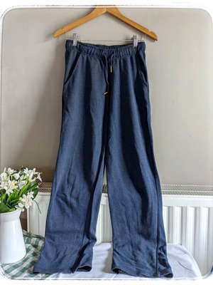 Blue long sportswear tracksuit used