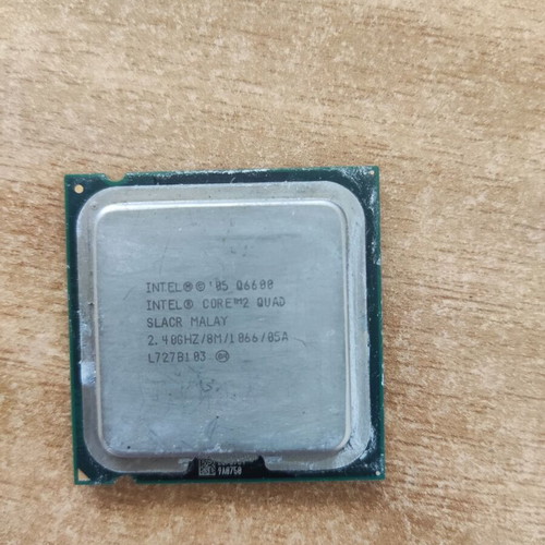 Intel Socket 775 Q6600 processors used for computer