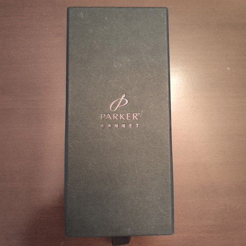 Parker Urban Metro Metallic CT ballpoint pen like new with pouch