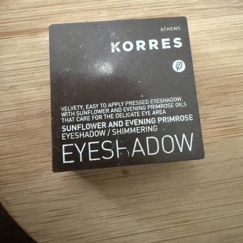 Korres Sunflower and Evening Primrose Eyeshadow, sky blue