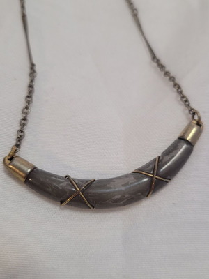 Women's necklace