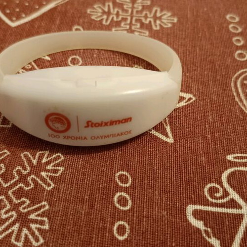 Olympiacos bracelet from 2025 fiesta like new