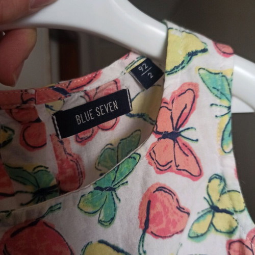 Girl's dress 2 years with butterflies like new