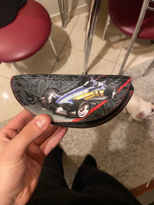 Hot Wheels kids sunglasses case like new