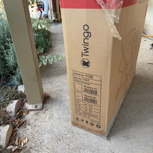 Kiddo Twin Stroller like new with accessories