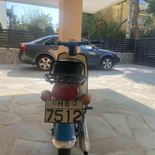 Honda C50 moped used, 50cc, semi-automatic, blue