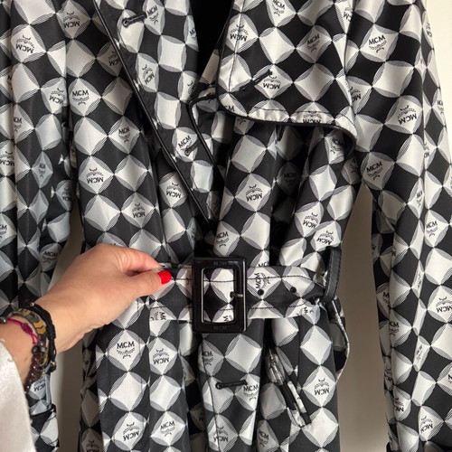 MCM bag and trench coat like new, black and white