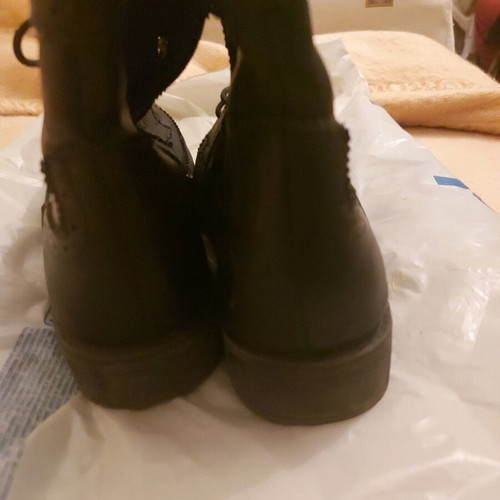 Women's black ankle boots size 39 like new, worn minimally