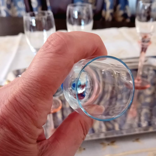 Set of four vintage stemmed glasses in blue and salmon shades like new