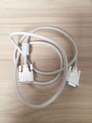 VGA cable male to male 1.9m like new