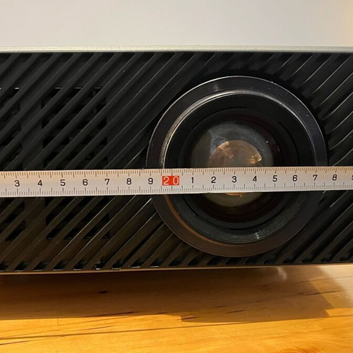 Sony Vpl-hs60 projector like new with HDMI input