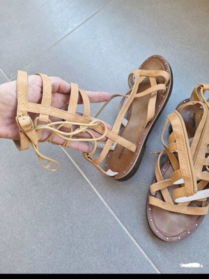 Migato high platform sandals like new, beige, size 40